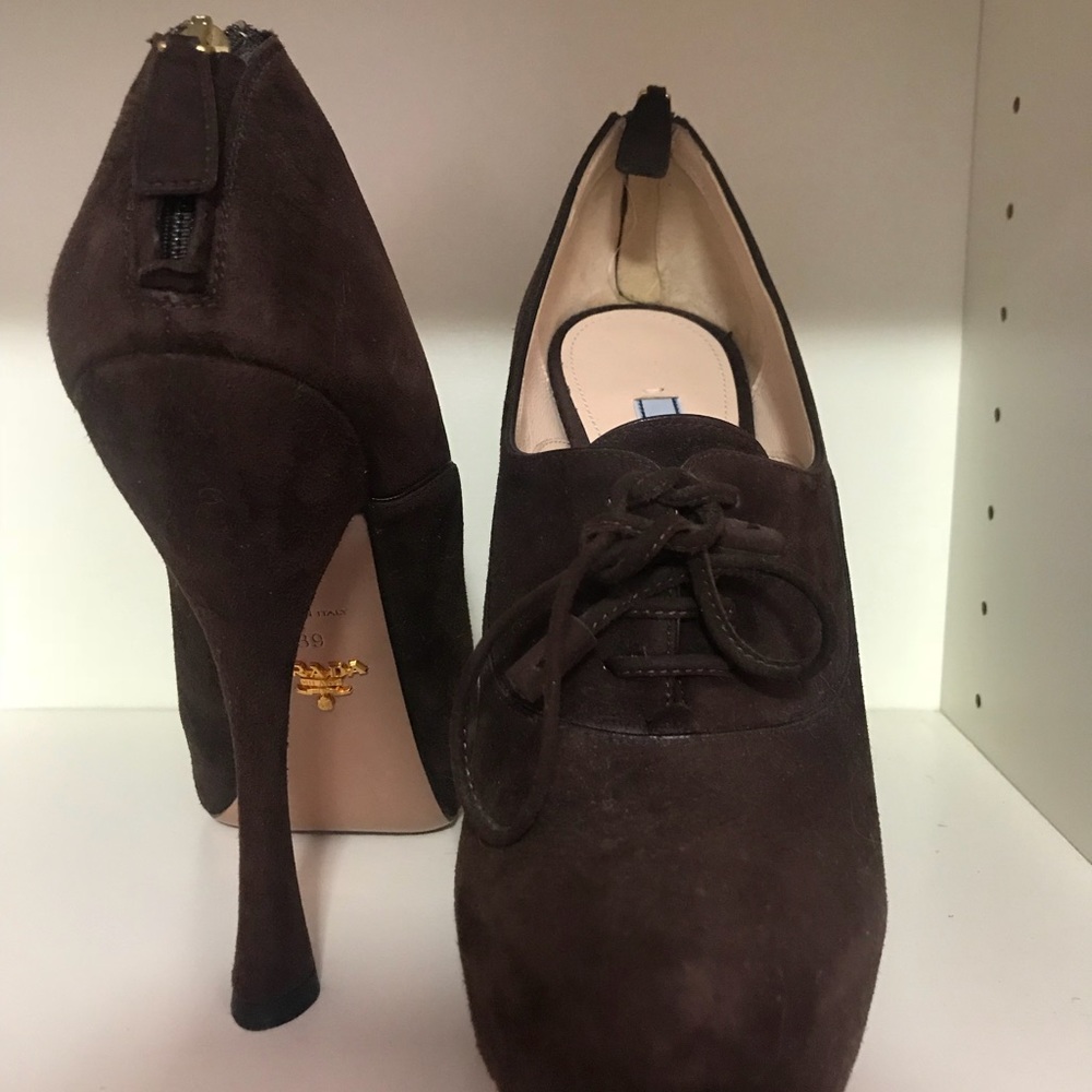 Prada Heels - Picture 2 of 4